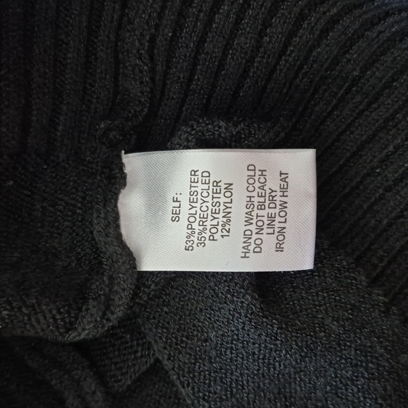 Like new! Vici Hooded Sweatshirt - Picture 4 of 4